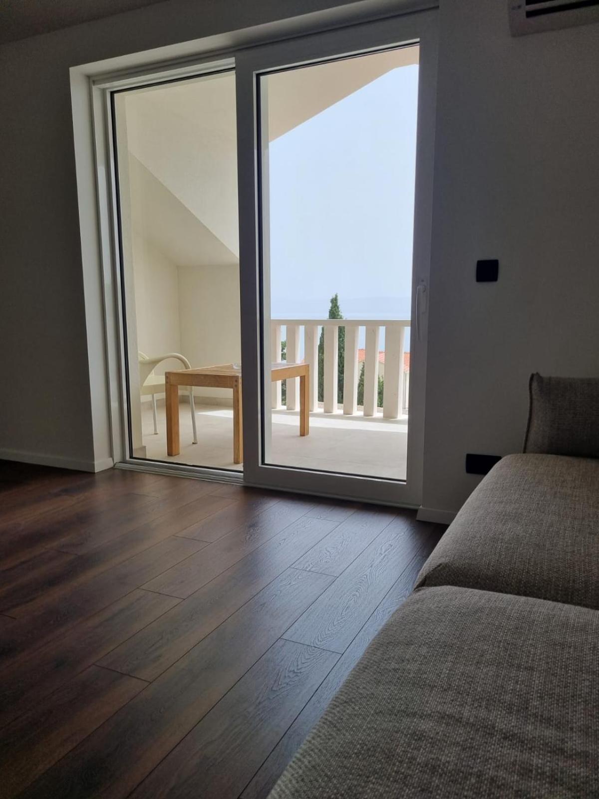 Superior Apartments Luka Bol Luaran gambar