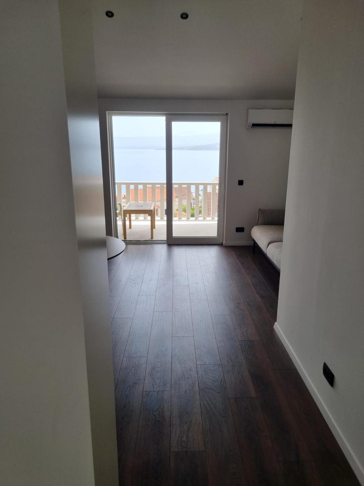 Superior Apartments Luka Bol Luaran gambar