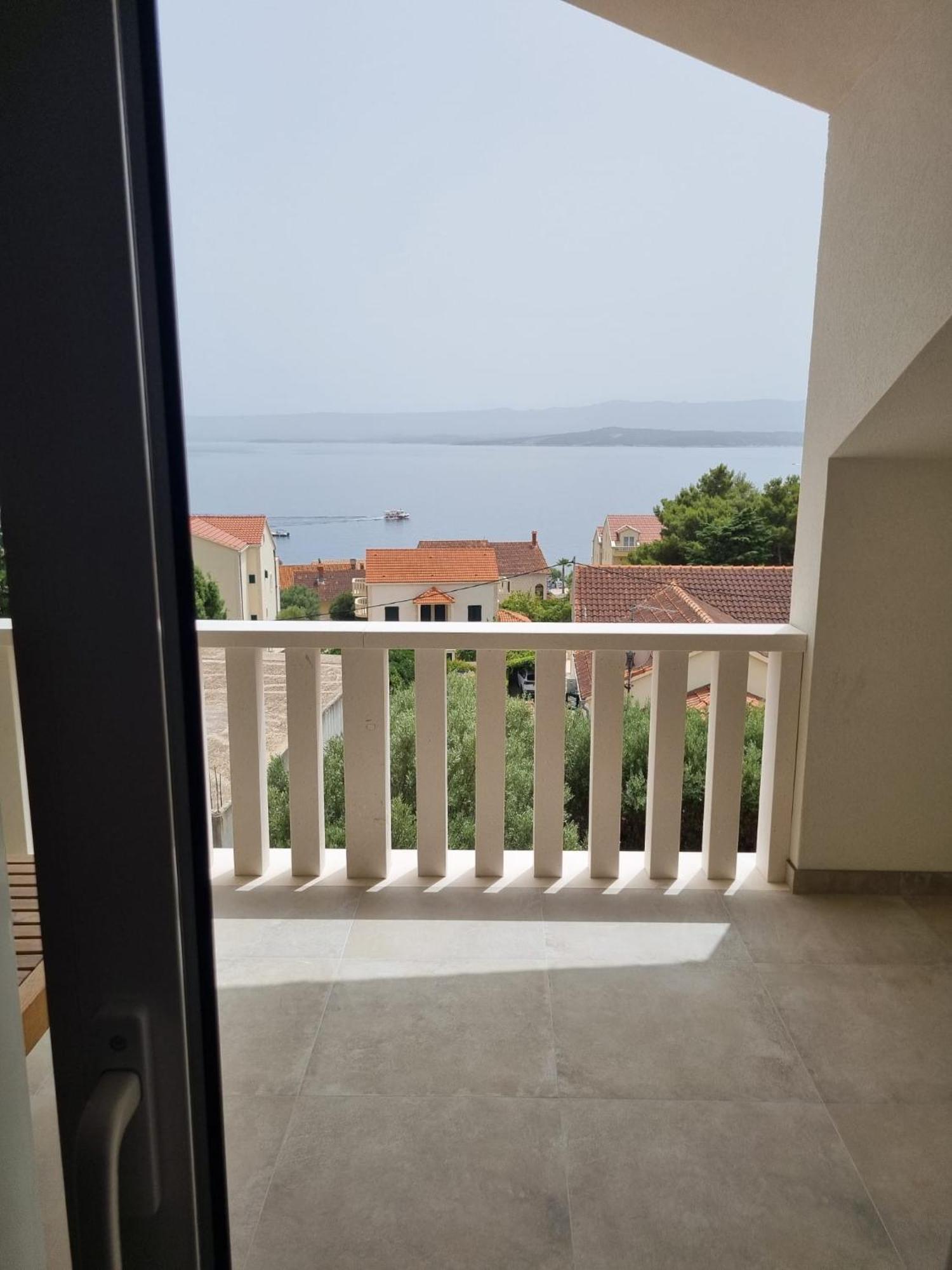 Superior Apartments Luka Bol Luaran gambar
