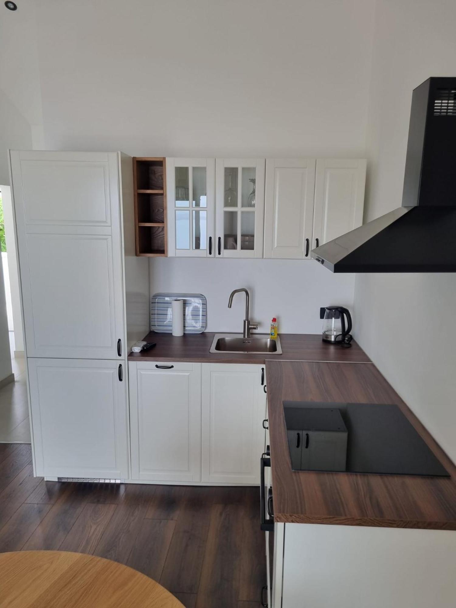 Superior Apartments Luka Bol Luaran gambar